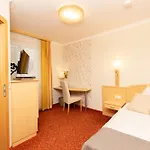 Inn Schliefauhof Randegg